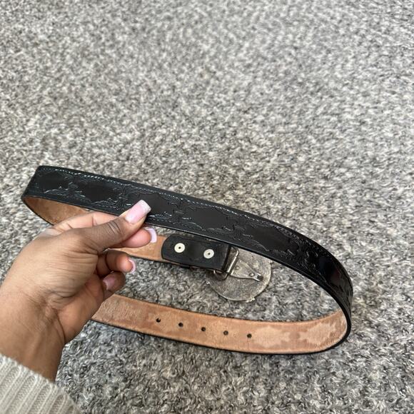 VTG Leather Rock Tooled Leather Medallion Buckle Women’s BELT Size 40 (34-38”) main image 4